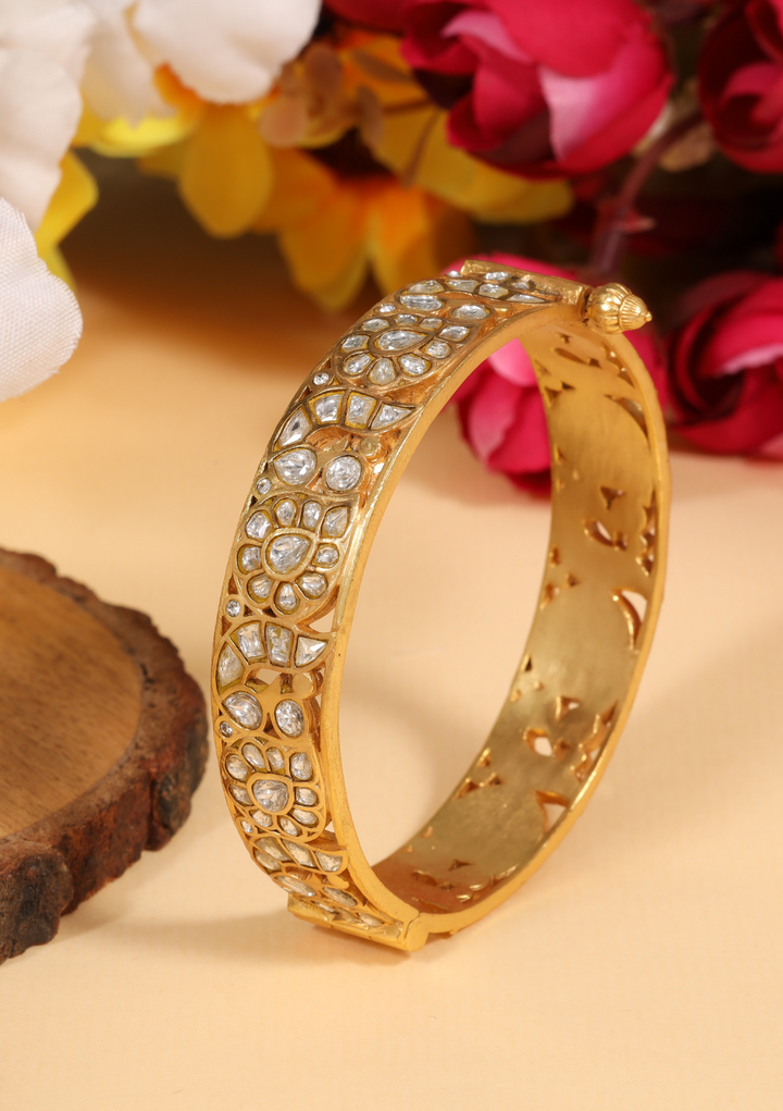 Niharika White Jadau Kundan Statement Single Bangle