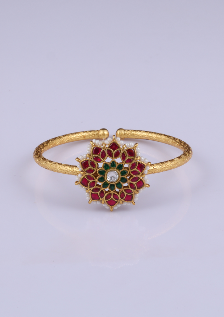 Vaani Jadau Kundan Designer Bangle