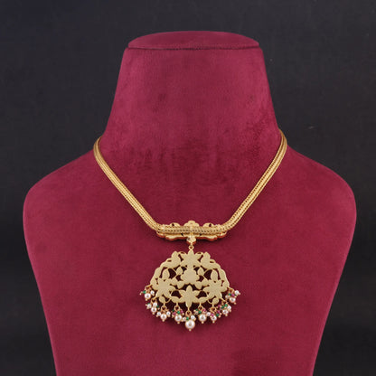 Graceful and Simple Jadau Kundan Necklace