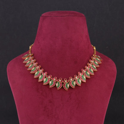 Luxurious Jadau Kundan Mango Short Necklace