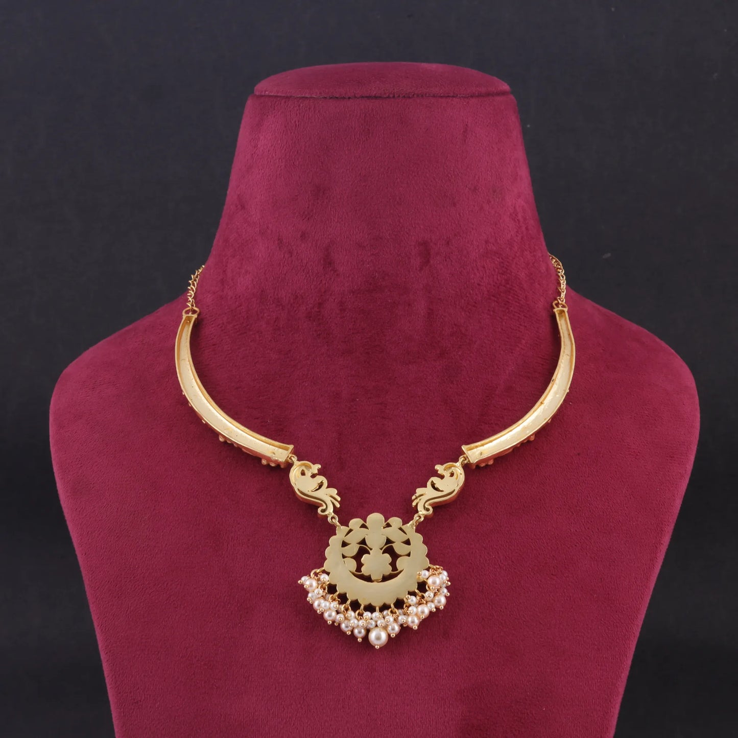 Exquisite Designer Jadau Kundan Hasli Necklace