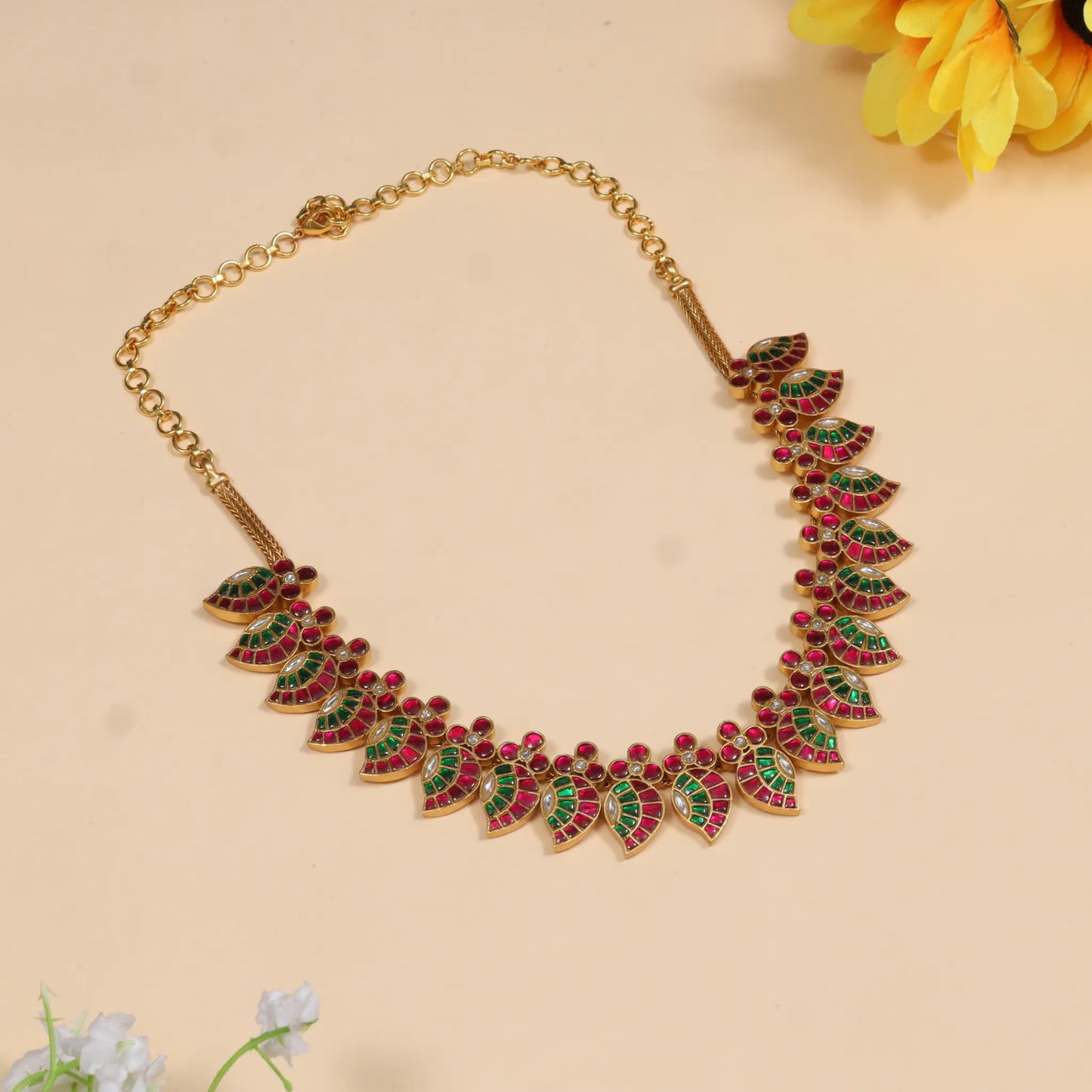 Luxurious Jadau Kundan Mango Short Necklace