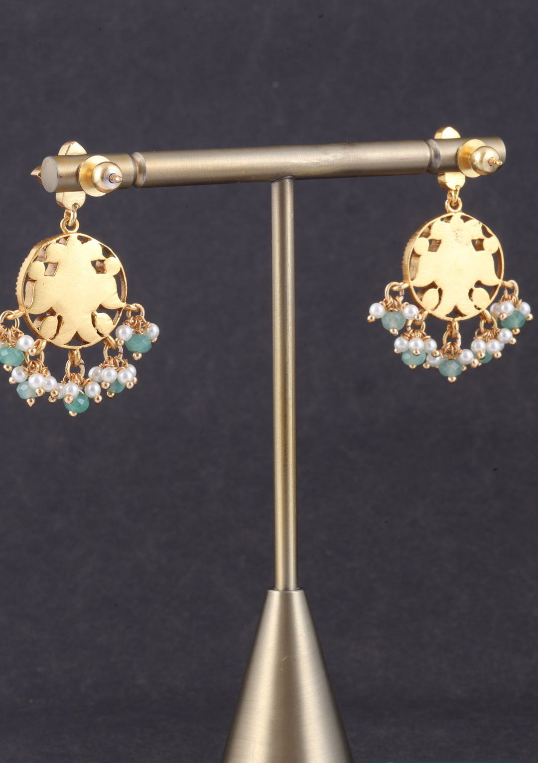 Aesthetic Designer Jadau Kundan Earrings with Pearl and Green Beads Hangings