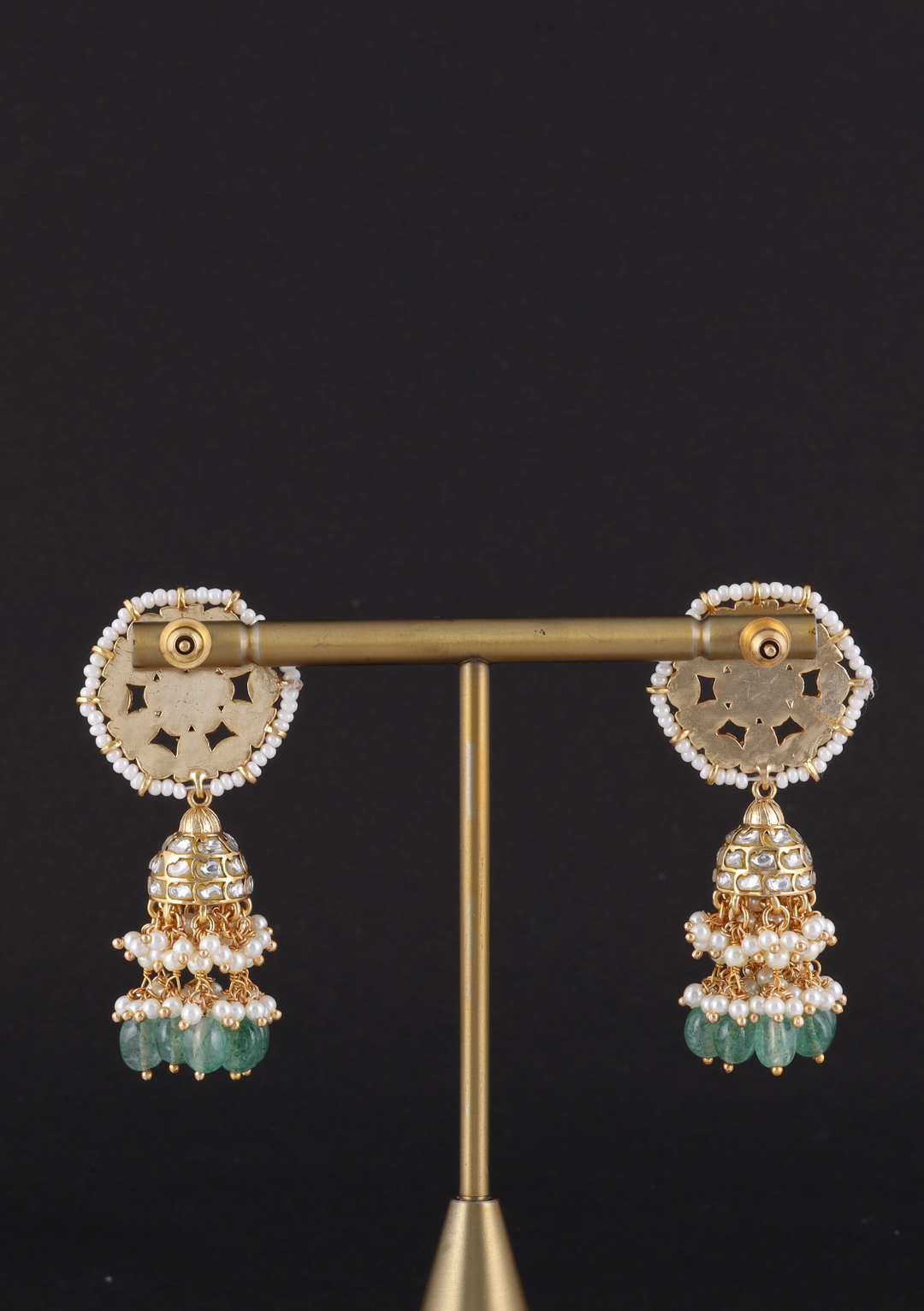 Vaidurya White Jadau Kundan Jhumka Earring