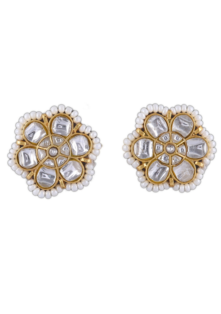 Saumya White Jadau Kundan Stud Earring