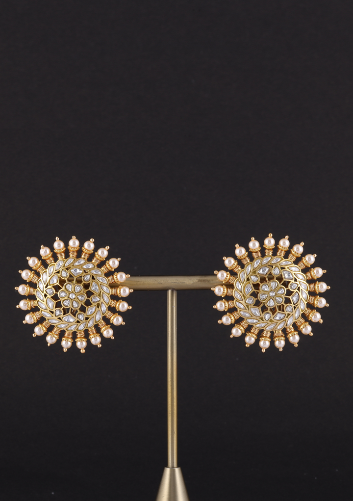 Manihara White Jadau Kundan Stud Earring