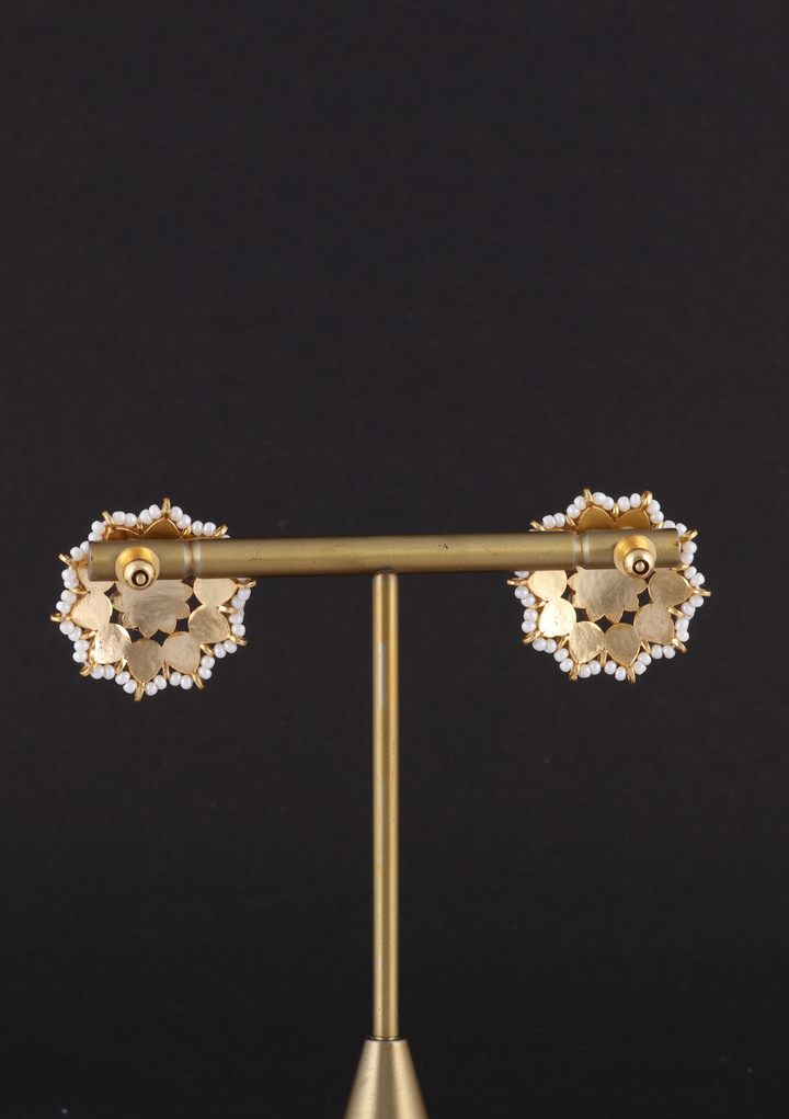 Akansha White Jadau Kundan Stud Earring