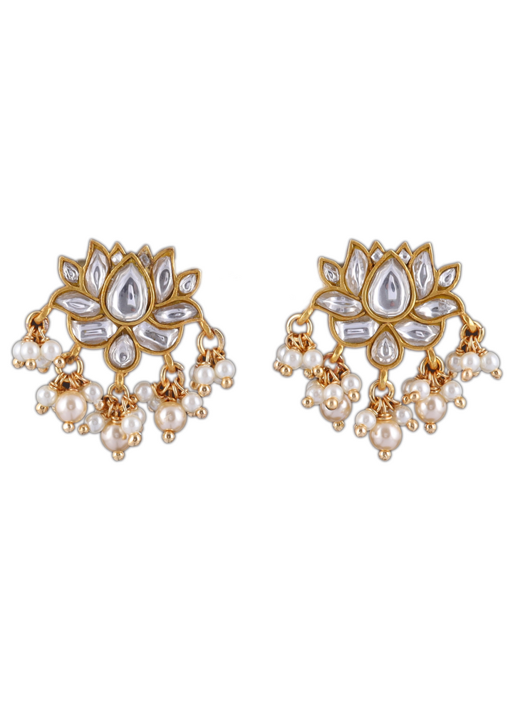 Dhritiya White Jadau Kundan Stud Earring