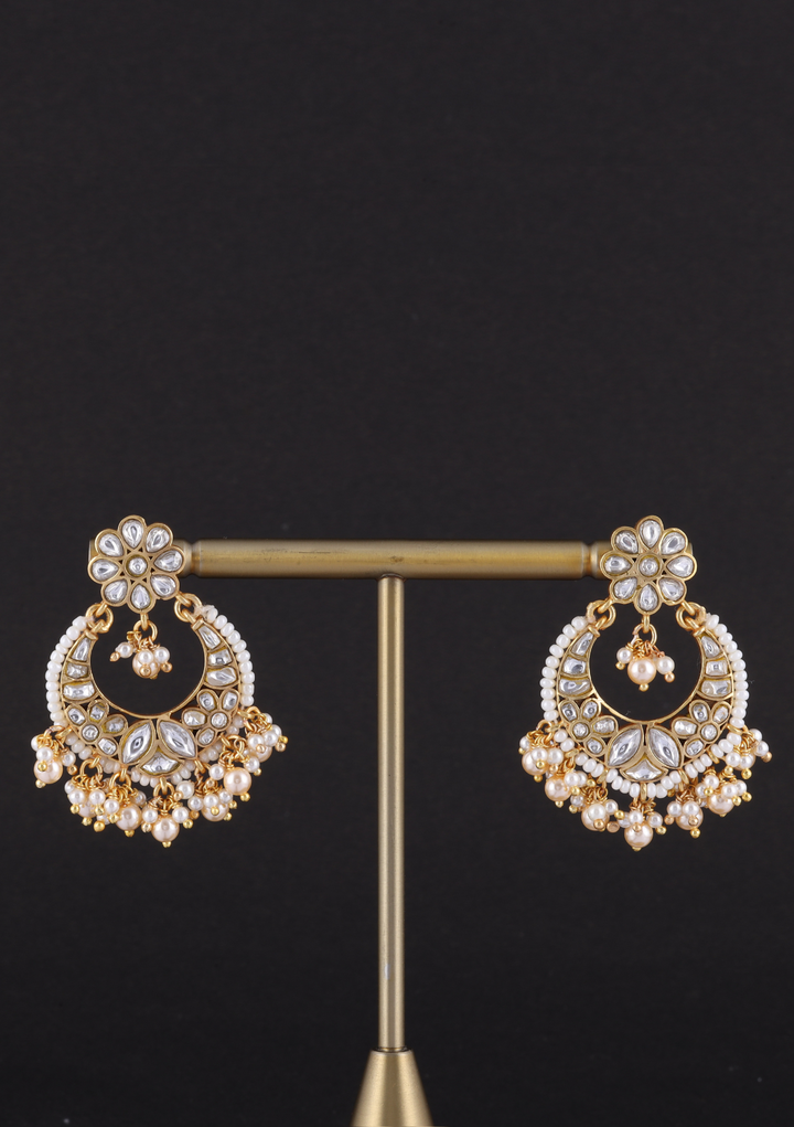 Manjari White Jadau Kundan Chandbali Earring