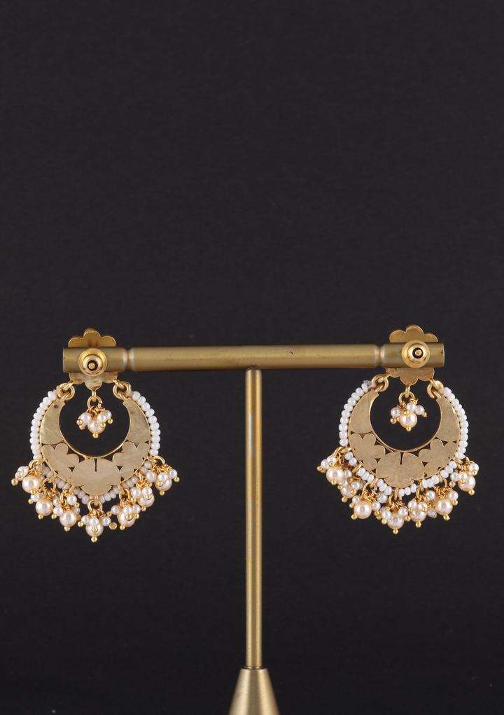Manjari White Jadau Kundan Chandbali Earring