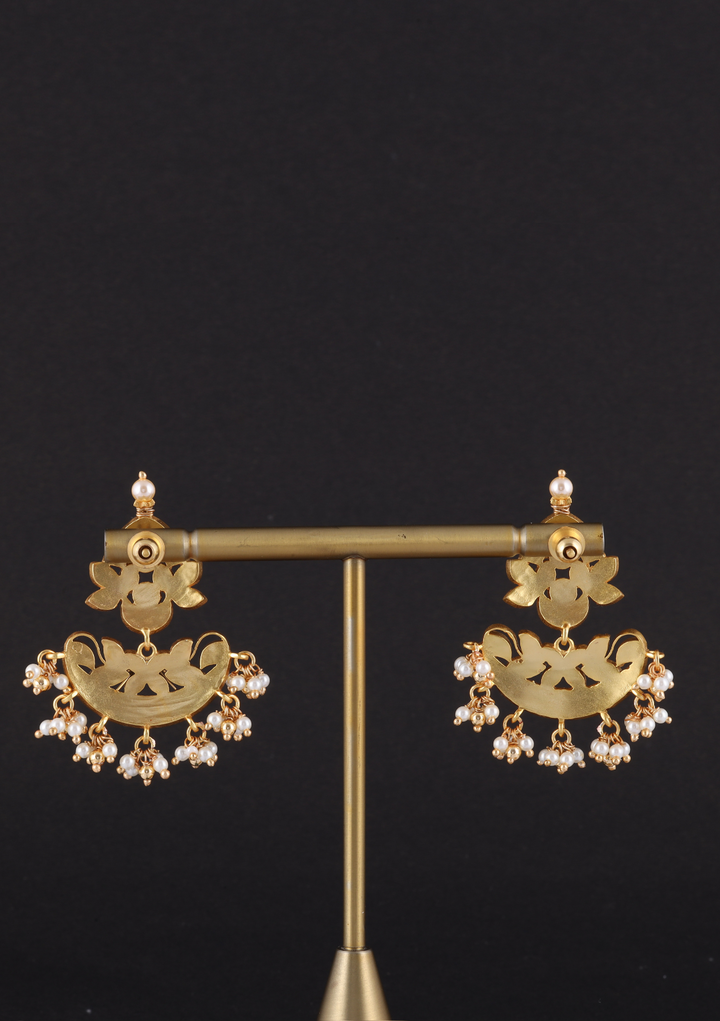 Lambika White Jadau Kundan Earring