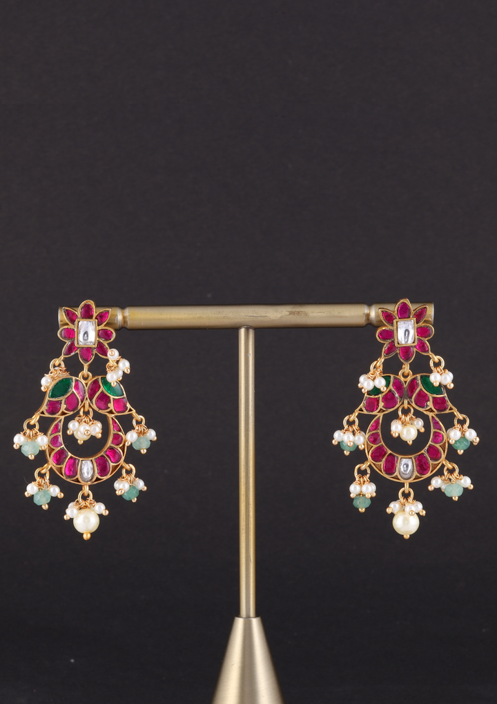 Vriti Jadau Kundan Earring