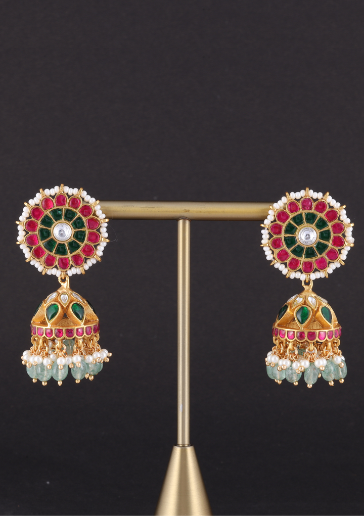 Ekta Jadau Kundan Jhumka Earring