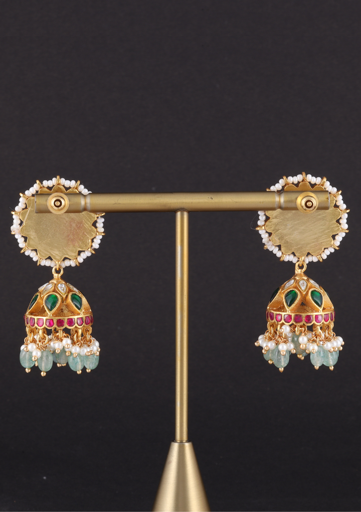 Ekta Jadau Kundan Jhumka Earring