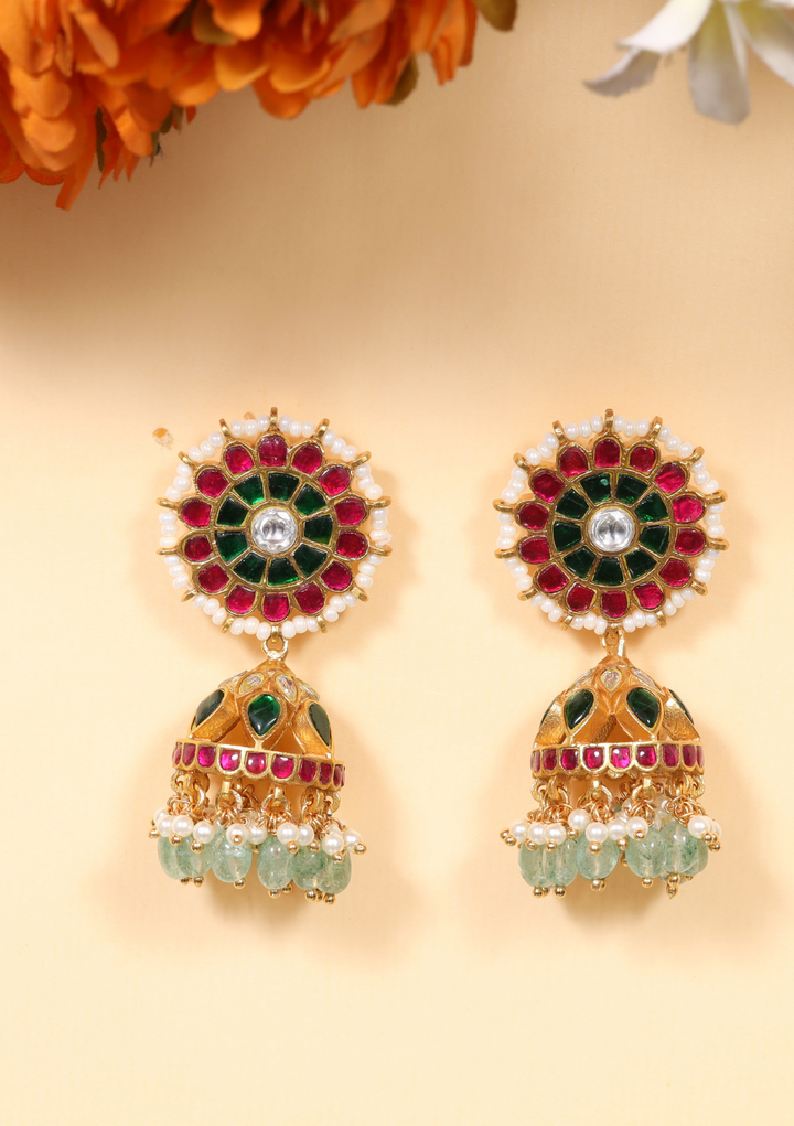 Ekta Jadau Kundan Jhumka Earring