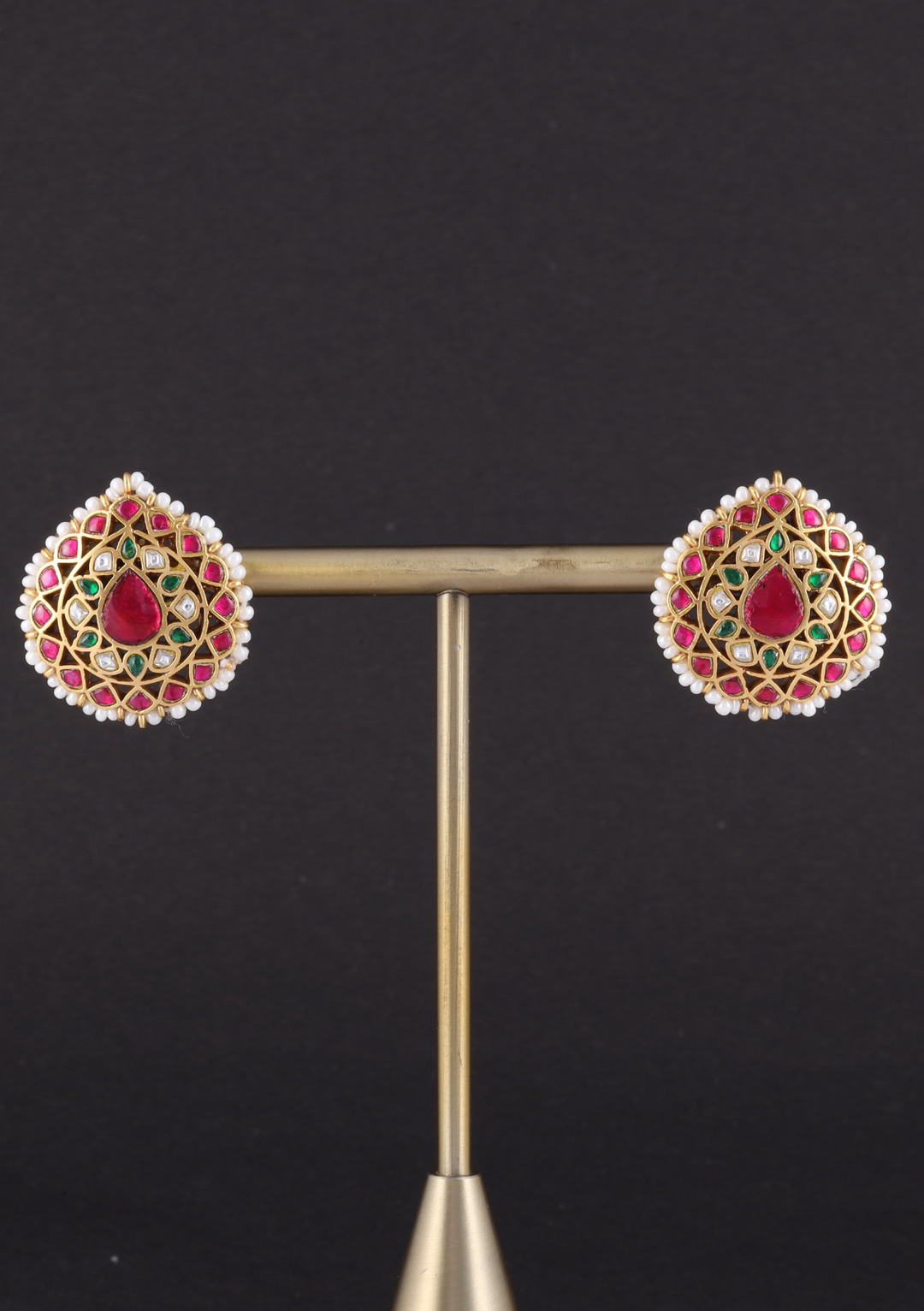 Rohini Jadau Kundan Minimal Stud Earring