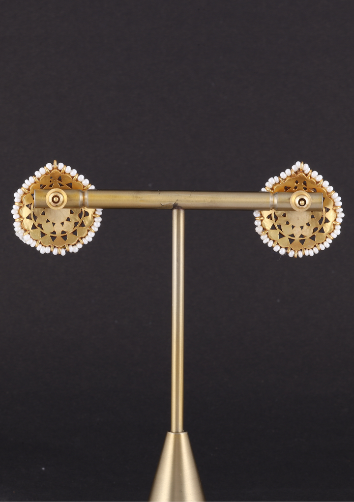 Rohini Jadau Kundan Minimal Stud Earring