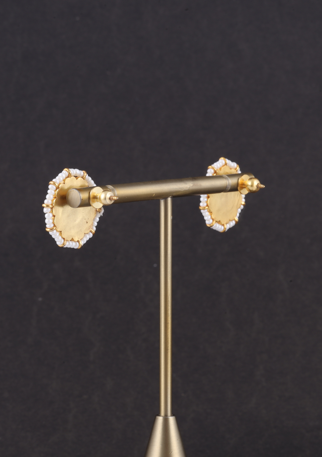 Floral Round Jadau Kundan Stud Earrings