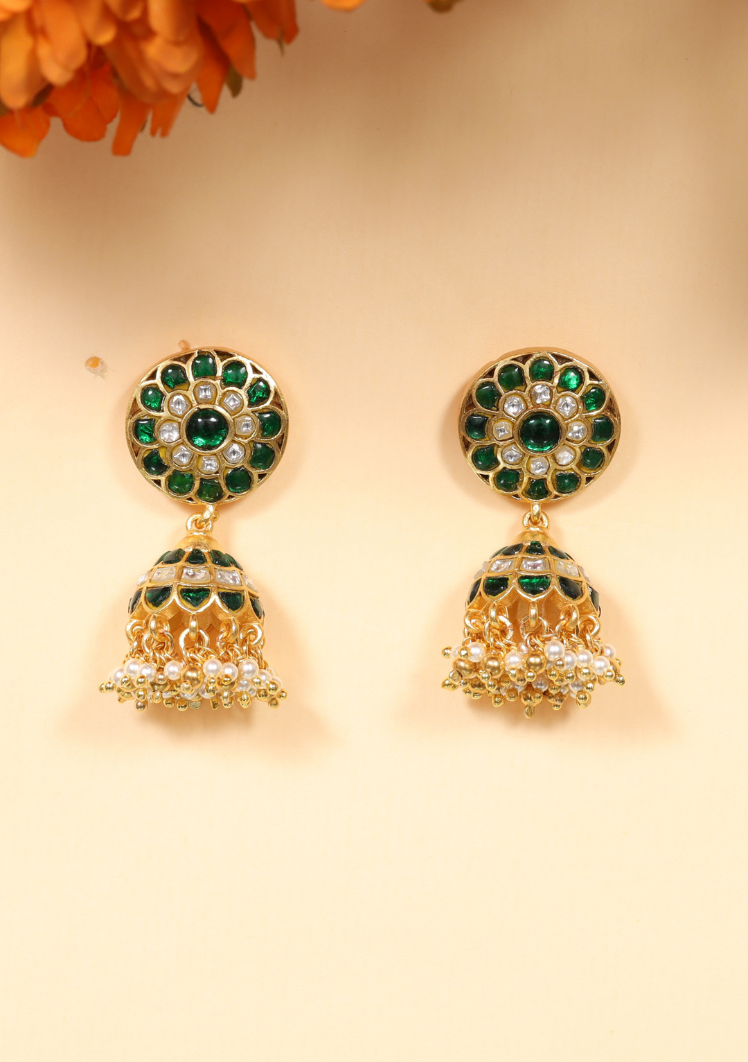 Chandrika White And Green Jadau Kundan Jhumka Earring