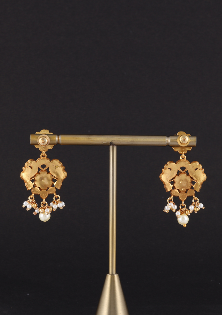 Yashini Jadau Kundan Earring
