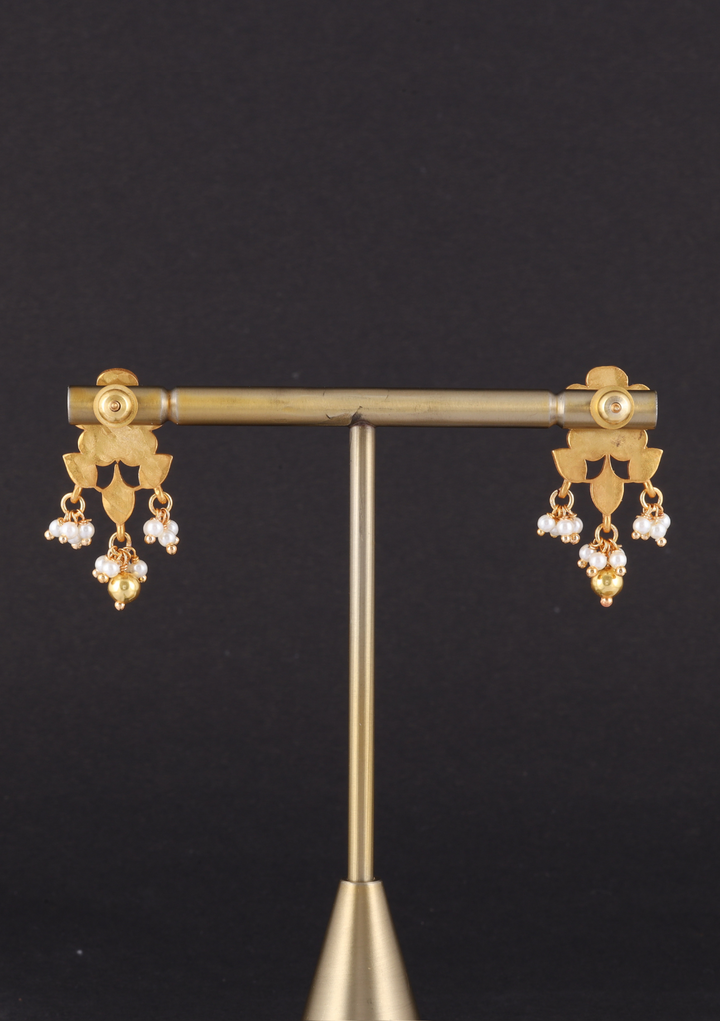 Eshaana Jadau Kundan Floral Earring