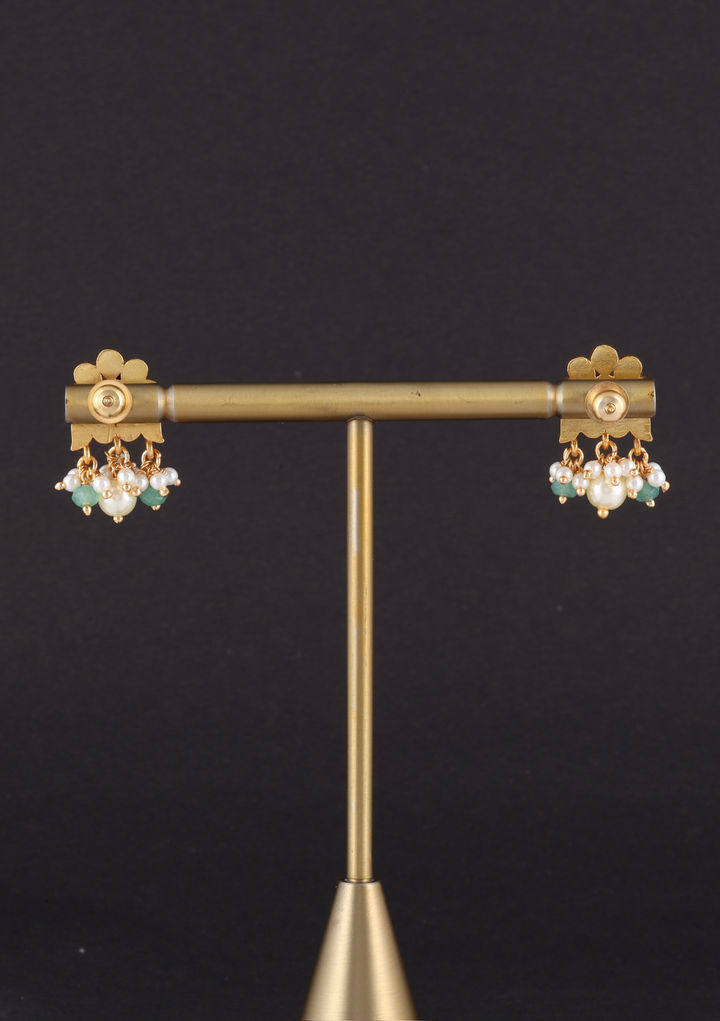 Kushali Jadau Kundan Stud Earring