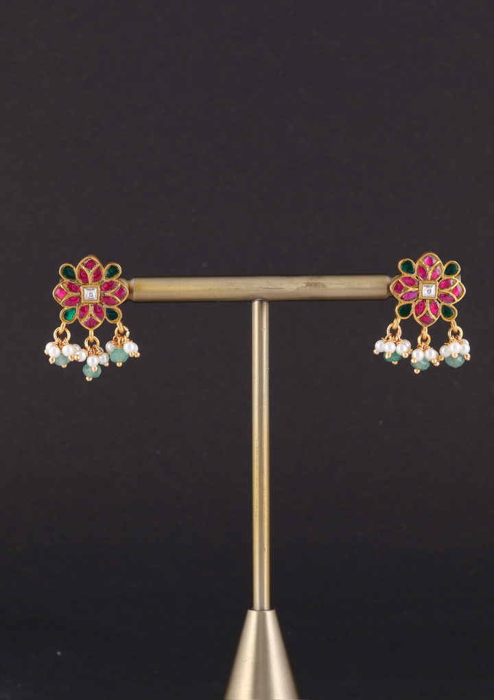 Hina Jadau Kundan Stud Earring