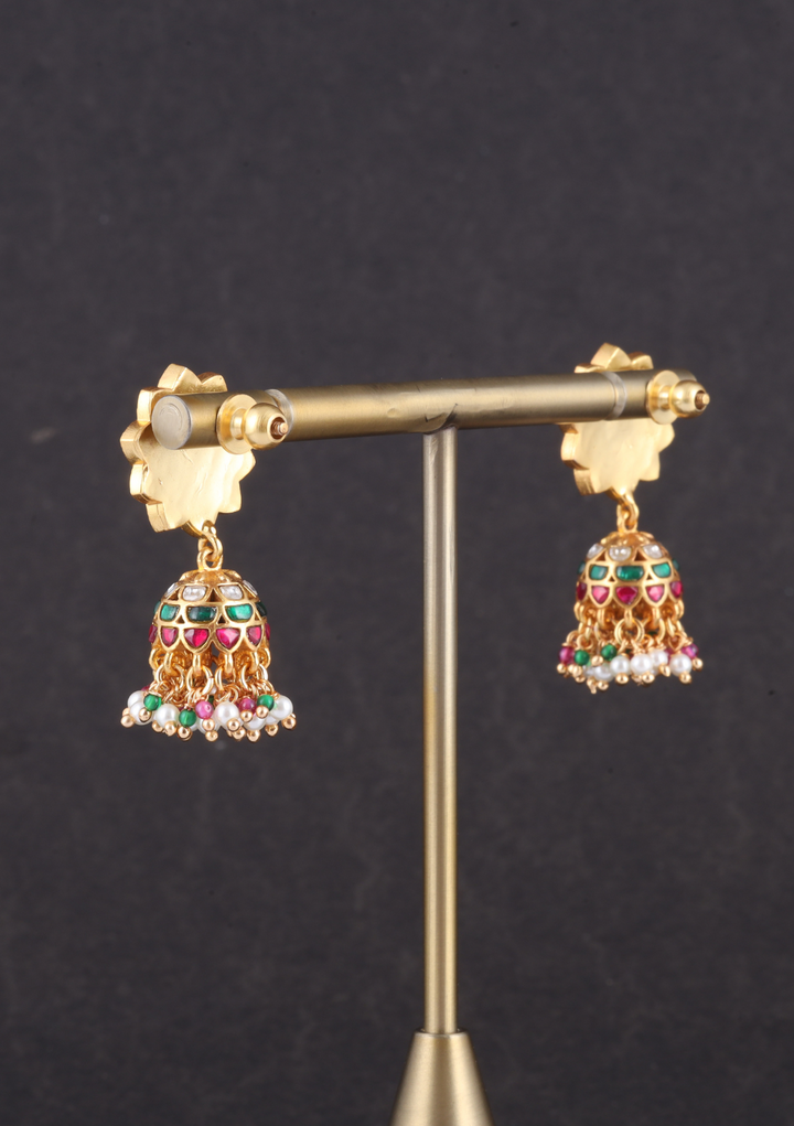 Elegant Floral Jadau Kundan Jhumka Earrings with Pearls and Beads