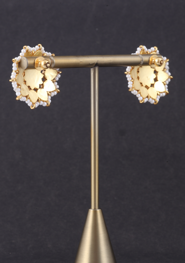 Charming Designer Floral  Jadau Kundan Stud Earrings with Pearl Beads