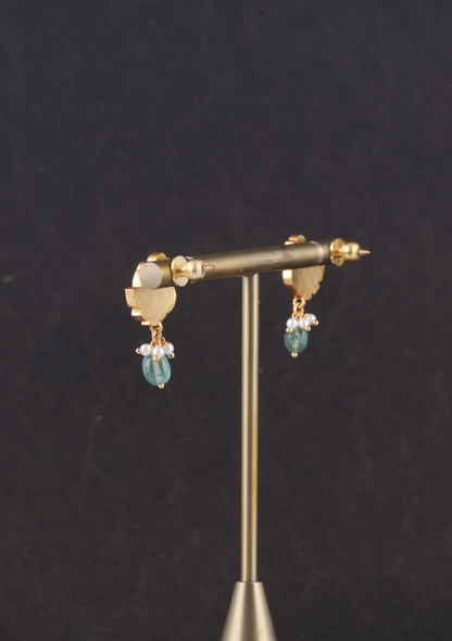 Designer Small Bird Jadau Kundan Stud Earrings with Green Beads