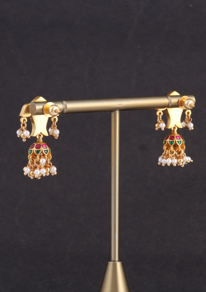 Fascinating Fish Motif Jadau Kundan Jhumka Earrings with Pearl Hangings