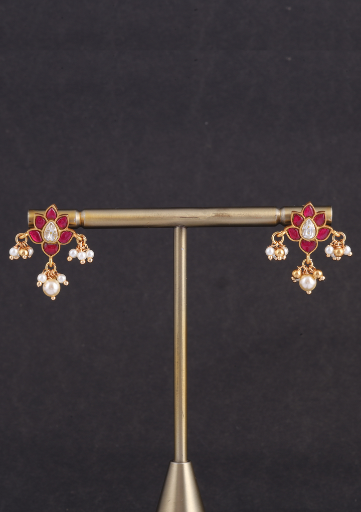 Floral Motif Little Jadau Kundan Stud Earrings with Pearl beads Hangings