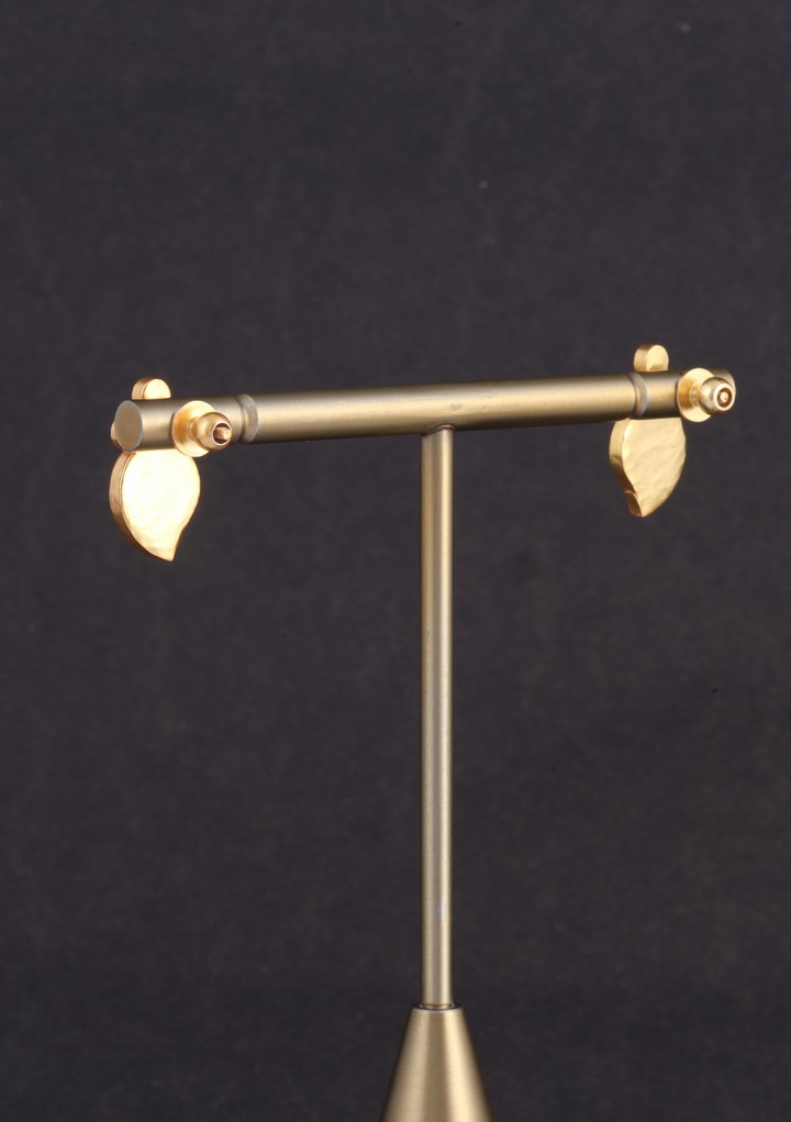 Simple and Elegant Mango Jadau Kundan Stud Earrings