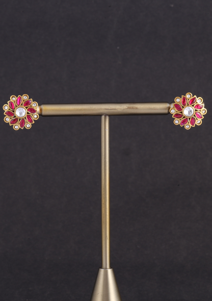 Gorgeous Floral Pattern Designer Jadau Kundan Stud Earrings