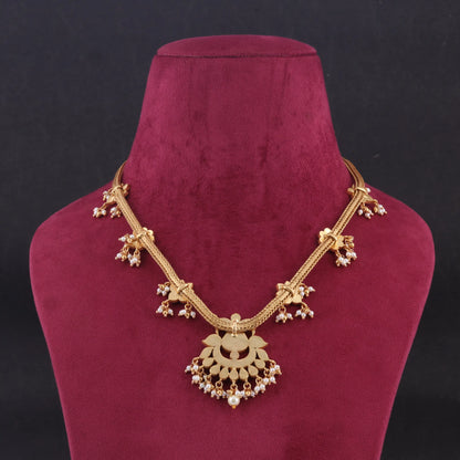 Opulent Jadau Kundan Short necklace