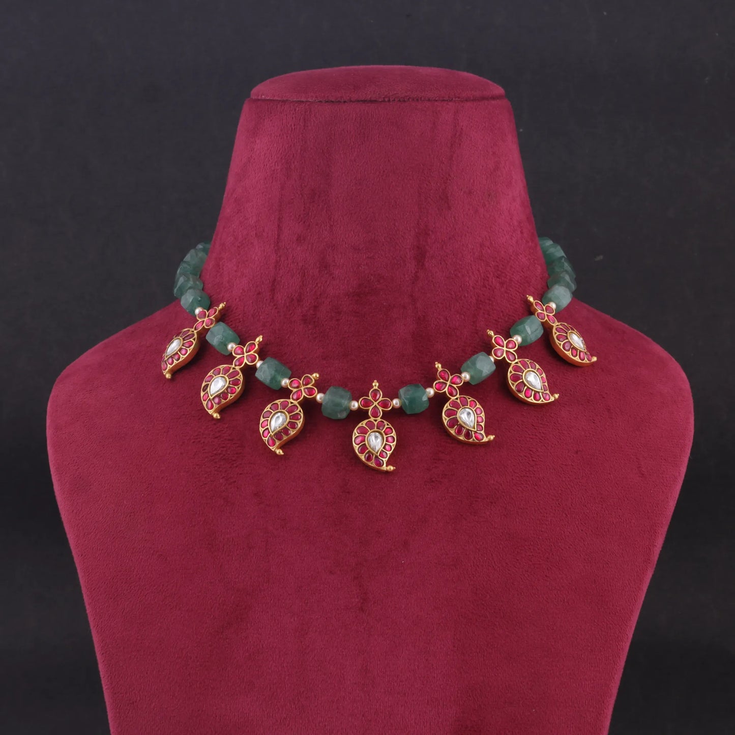 Classic Mango Jadau Kundan Short Necklace with Green Emerald Beads