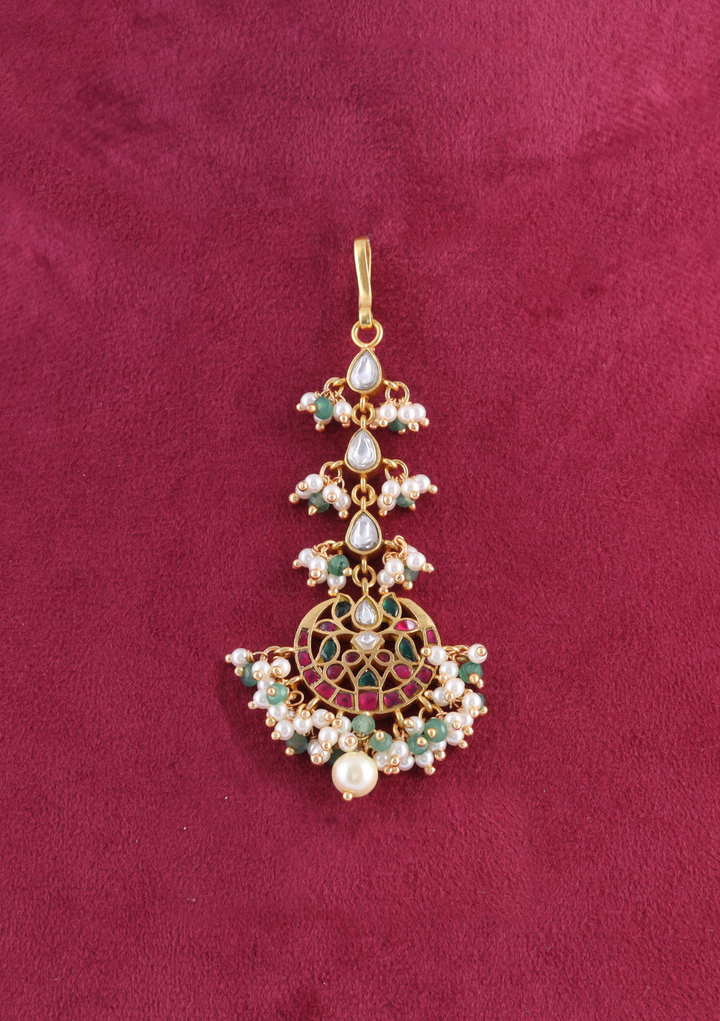 Simply Classic Jadau Kundan Maangtikka With Pearl and Green Beads Hangings