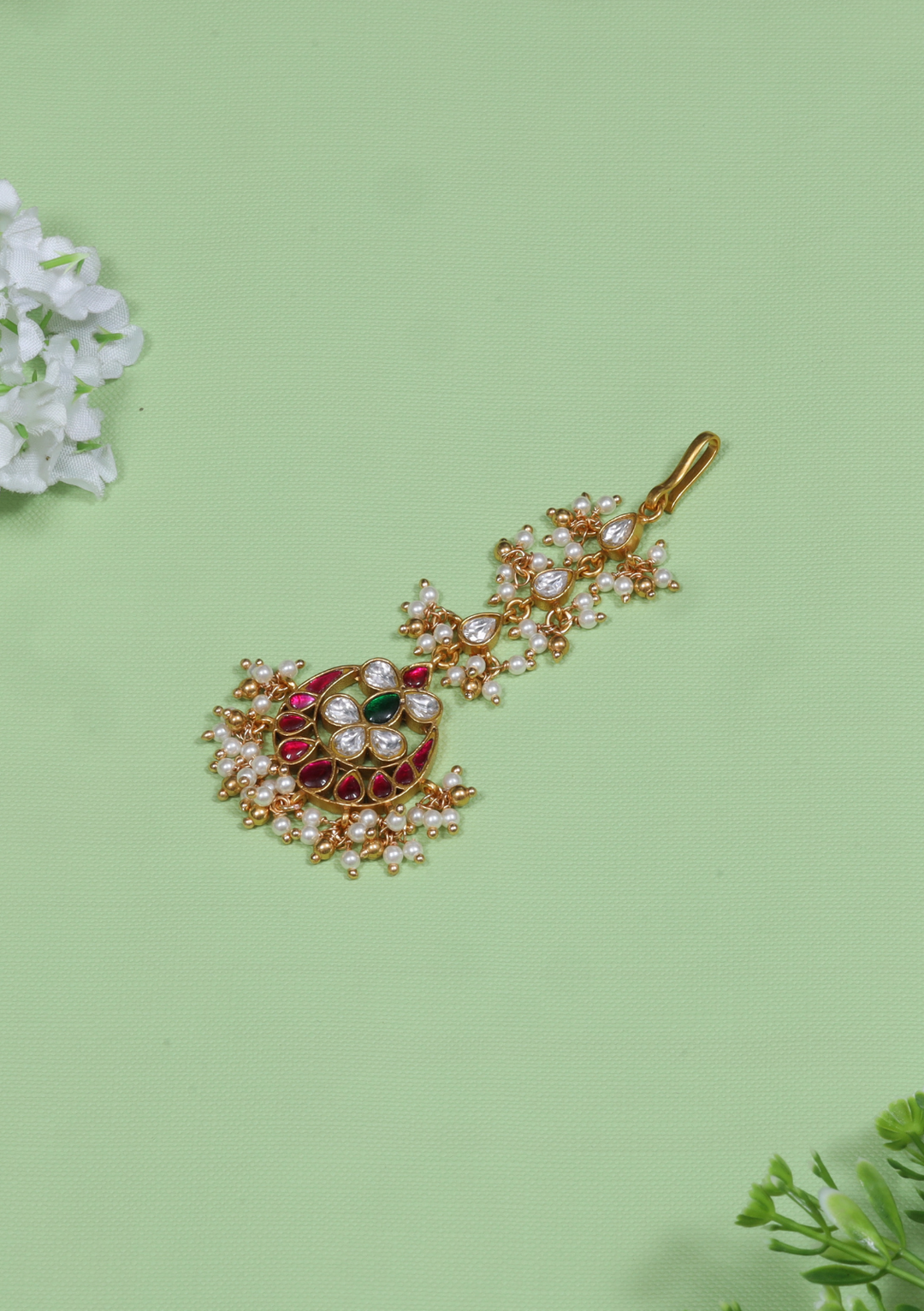 Simple and Elegant Jadau Kundan Maangtikka With Beautiful Pearls and Colour Stones Beads Hangings