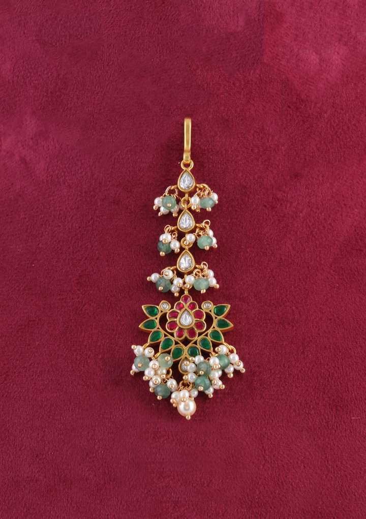 Elegant Designer Jadau Kundan Maangtikka with Pearls and Green Beads Hangings