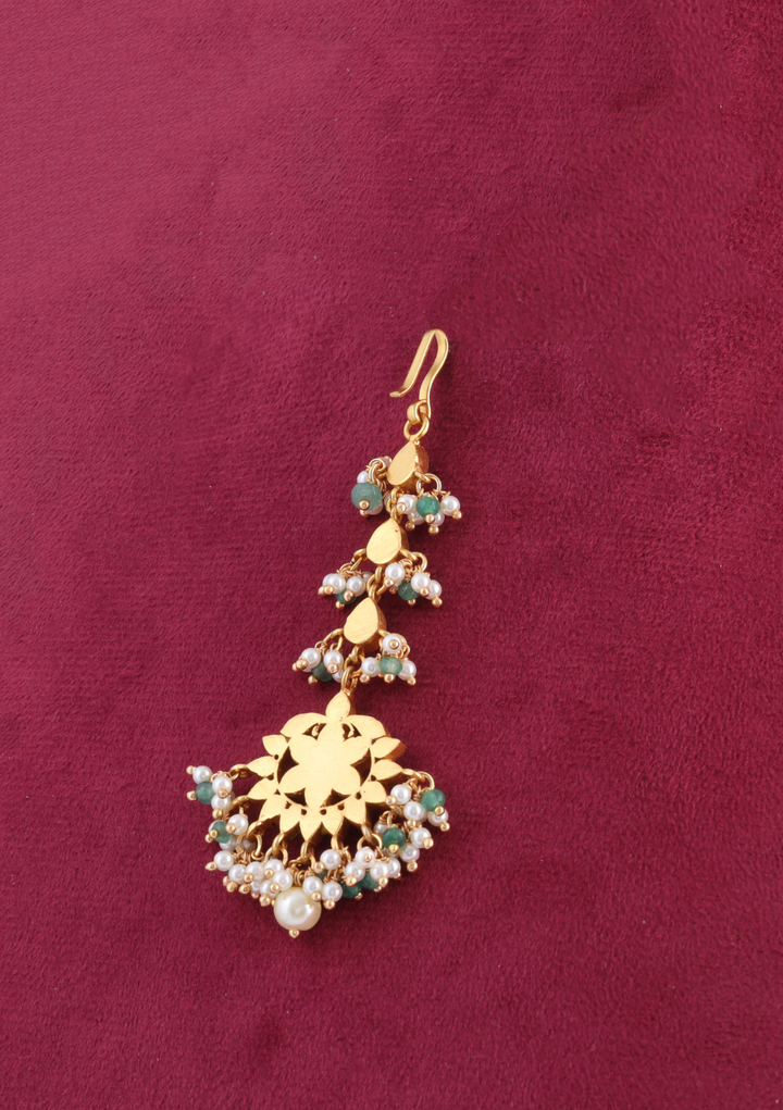 Pretty Designer Jadau Kundan Maangtikka With Pearls and Green Beads Hangings