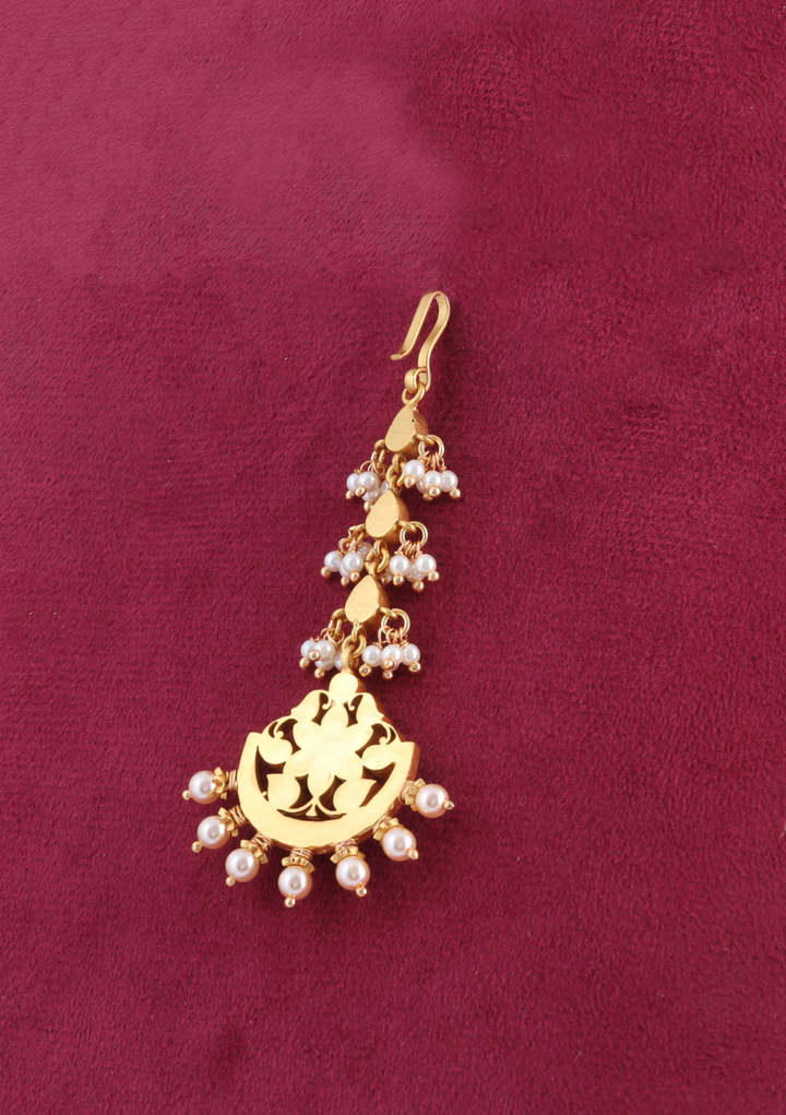 Alluring Designer Jadau Kundan Maangtikka With Pearls Beads Hangings