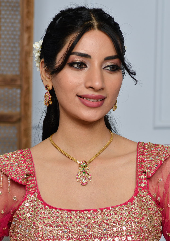 Janhvi Jadau Kundan Necklace