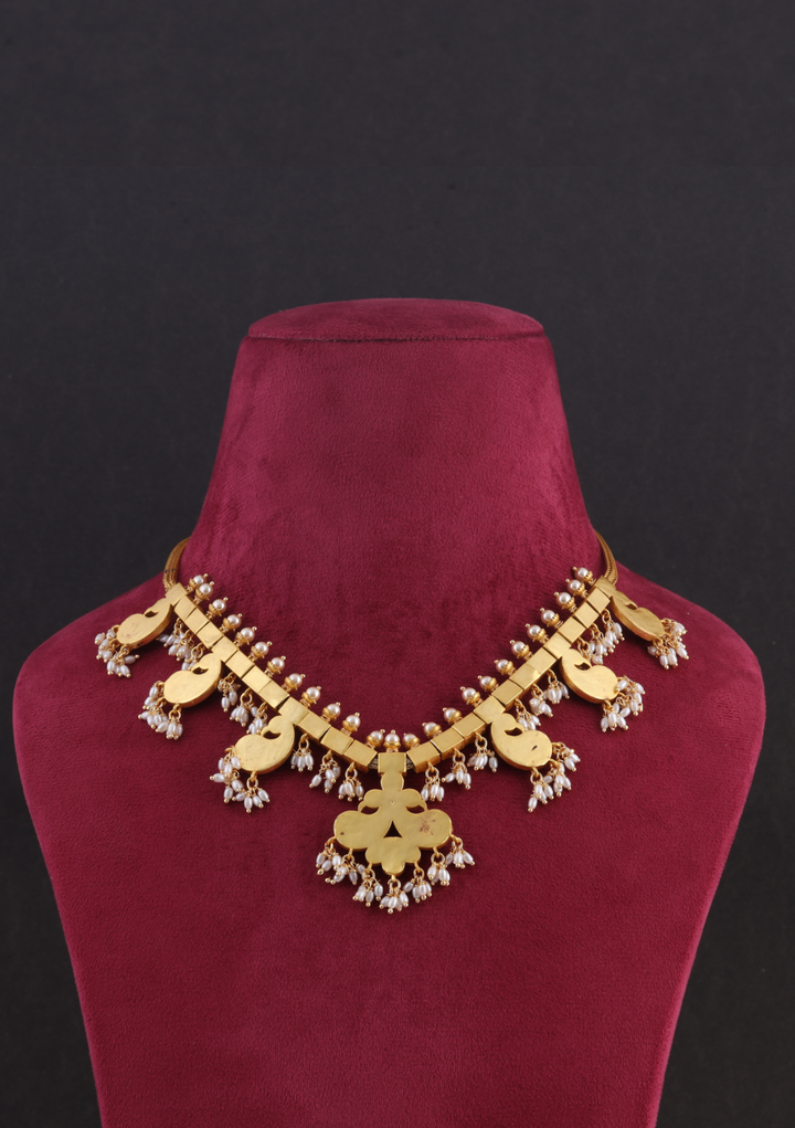 Elegant Light Weight Peacock Motif Jadau Kundan Guttapusalu Necklace