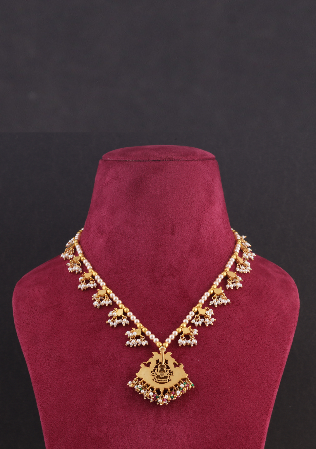 Traditional And Timeless Jadau Kundan Pearl Necklace