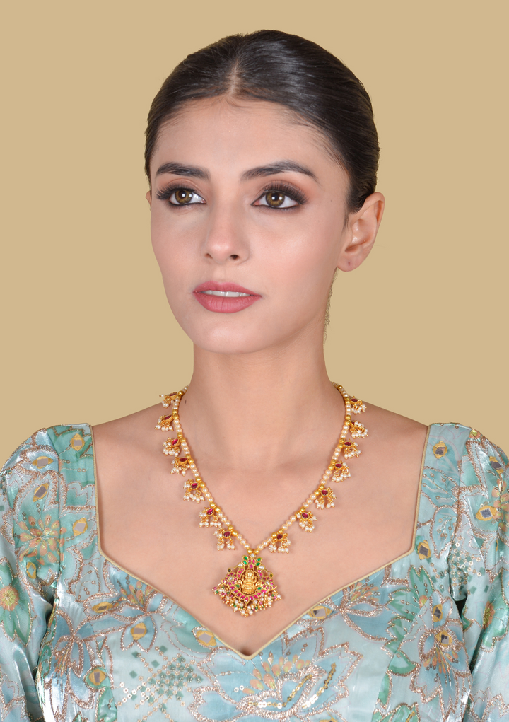 Traditional And Timeless Jadau Kundan Pearl Necklace