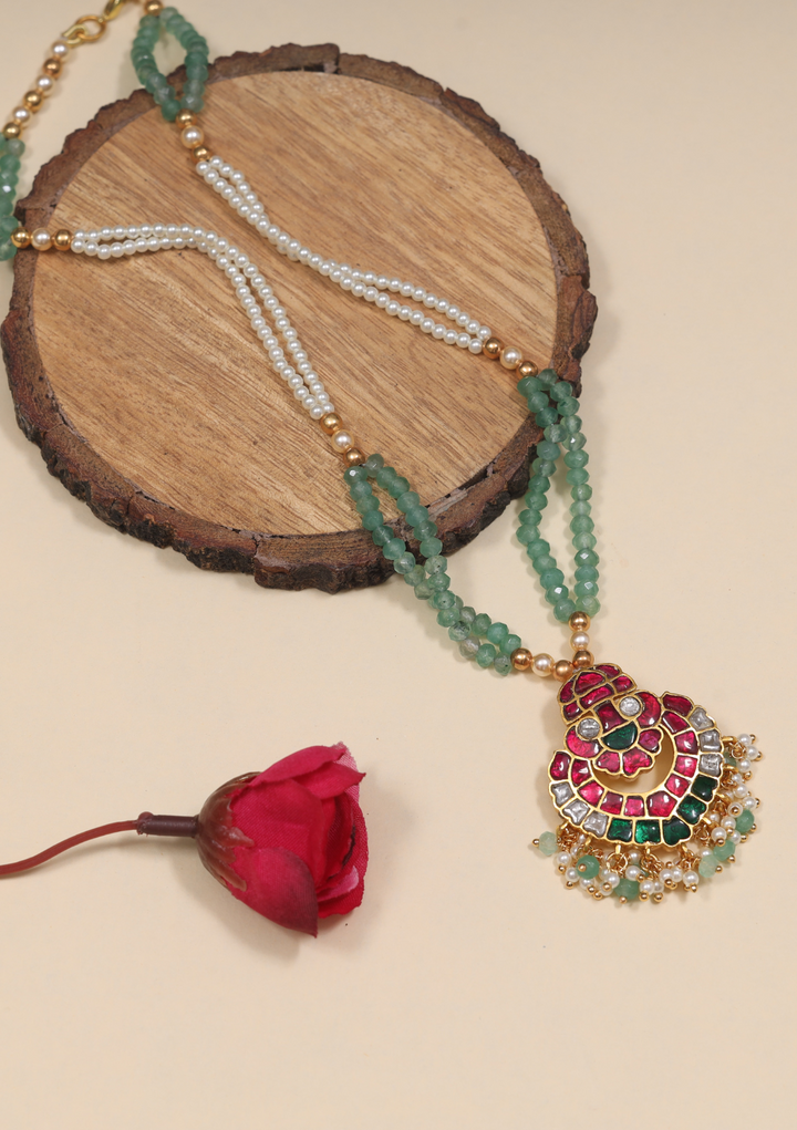 Simple Pearl and Emerald Green Beads Jadau Kundan Necklace