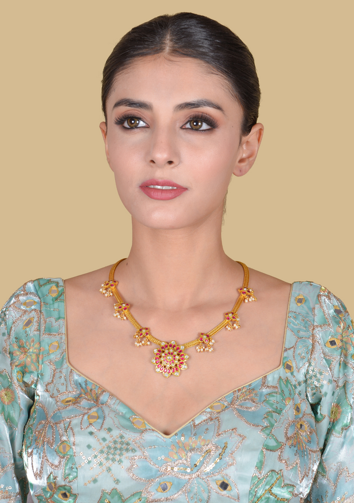 Simple Floral Jadau Kundan Short Necklace