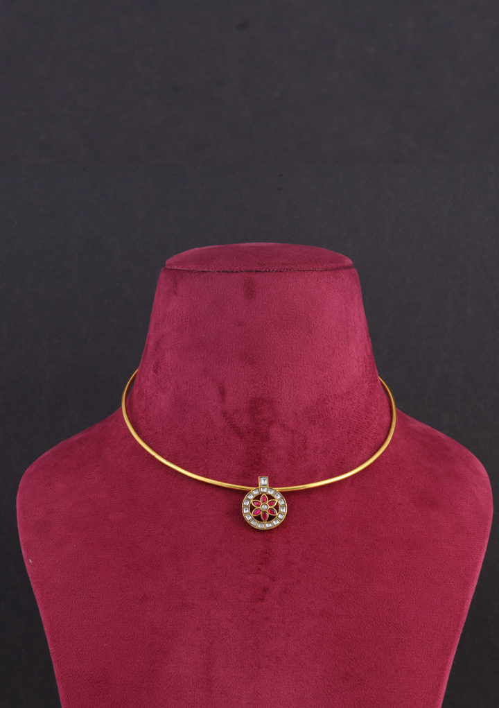 Simple Elegant Jadau Kundan Hasli Necklace