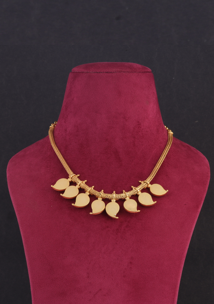 Beautiful Classic Mango Jadau Kundan Short Haram Necklace