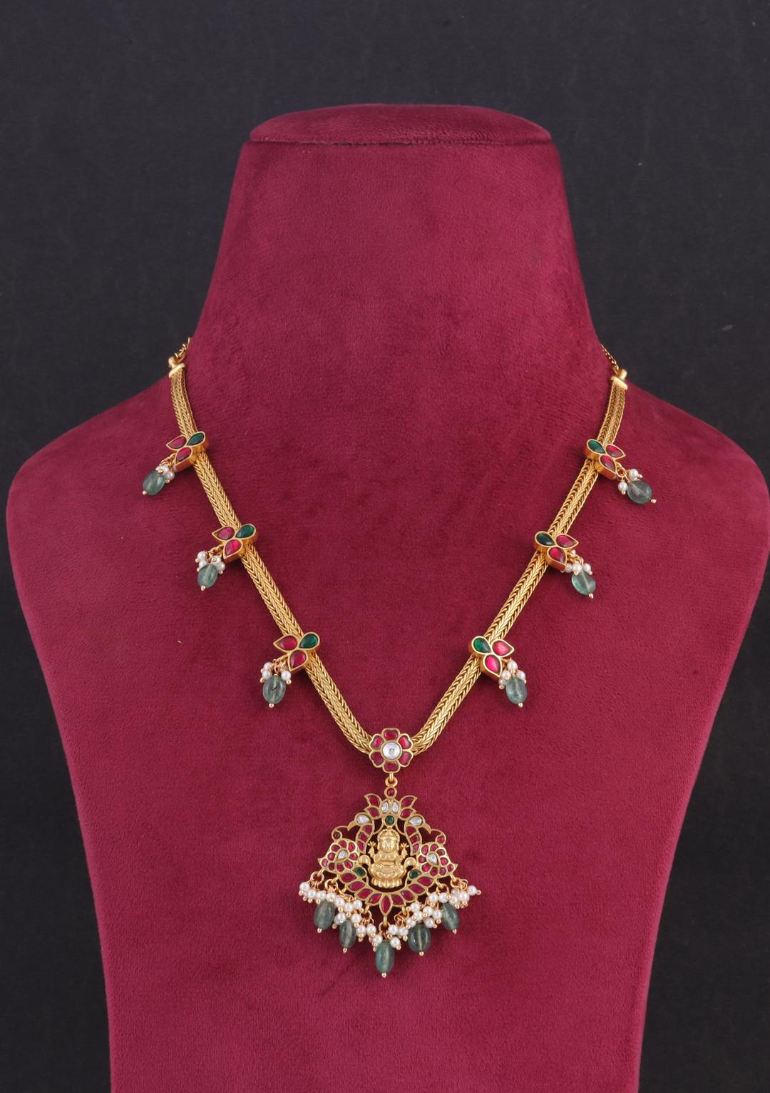 Exquisite Divine Lakshmi Jadau Kundan Short Necklace